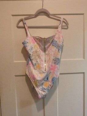 Lilly Pulitzer 2025 Season Size 12